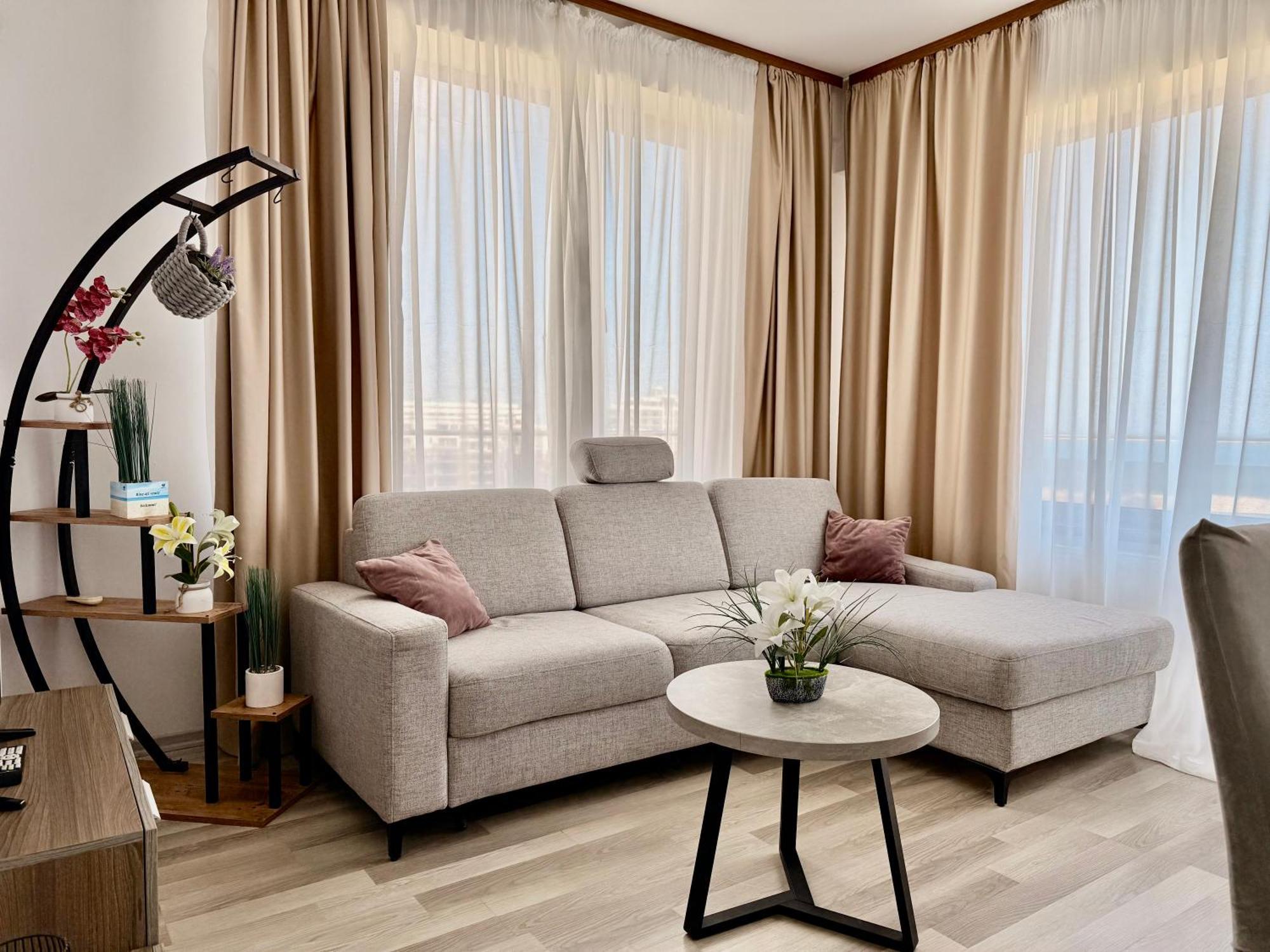Aqua Vista Nuba - Vedere Top La Mare Si Lac - Apartament 2 Camere Summerland - Mamaia Kültér fotó